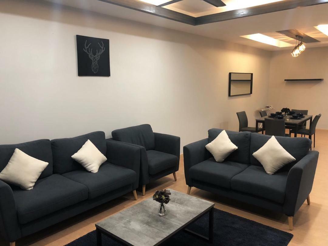Meena'S Apartment @ The Quintet مرتفعات كاميرون المظهر الخارجي الصورة