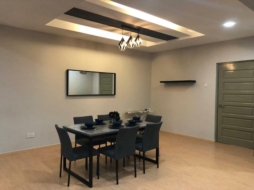 Meena'S Apartment @ The Quintet مرتفعات كاميرون المظهر الخارجي الصورة